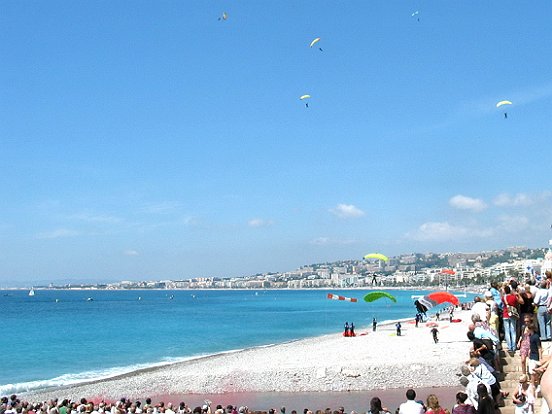 LA PATROUILLE DE FRANCE A NICE