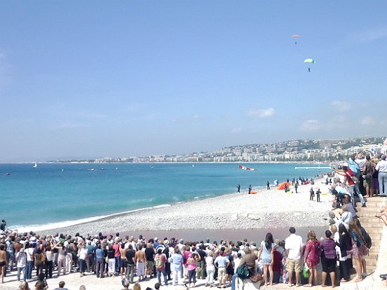 LA PATROUILLE DE FRANCE A NICE