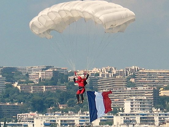 LA PATROUILLE DE FRANCE A NICE