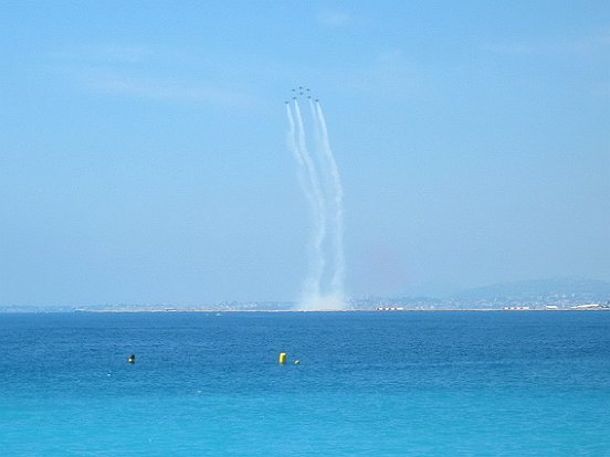 LA PATROUILLE DE FRANCE A NICE