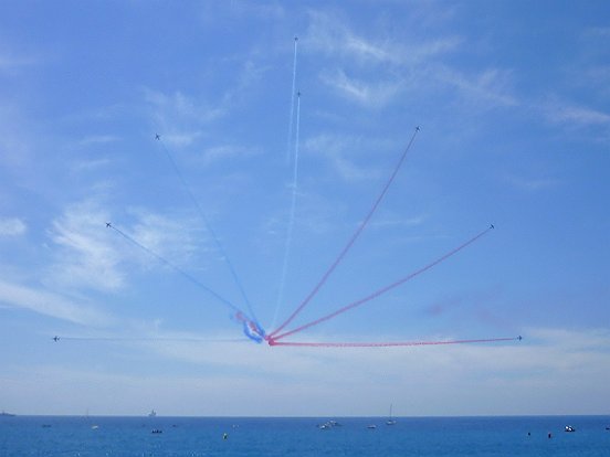 LA PATROUILLE DE FRANCE A NICE