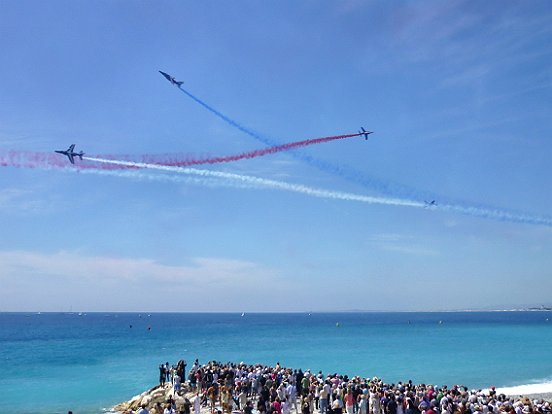 LA PATROUILLE DE FRANCE A NICE