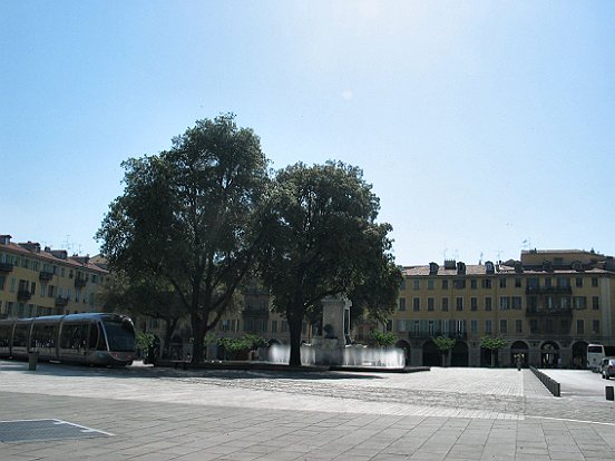 NICE, LA PLACE GARIBALDI - Le pêle mêle du Comté de Nice en Images