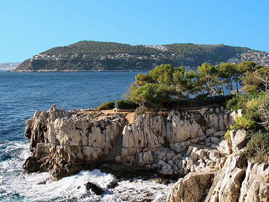 LE SENTIER DES DOUANIERS AU CAP FERRAT - Le pêle mêle du Comté de Nice en Images