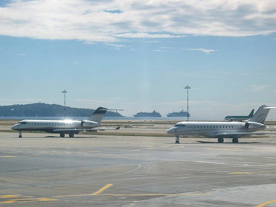 PORT ET AEROPORT - Le pêle mêle du Comté de Nice en Images