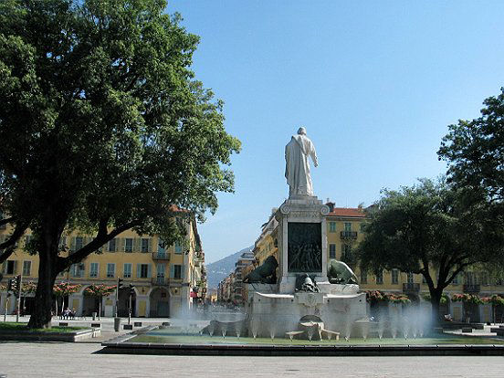 NICE, LA PLACE GARIBALDI - Le pêle mêle du Comté de Nice en Images