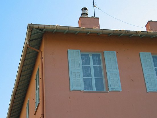 LES FAÇADES EN TROMPE-L'IL