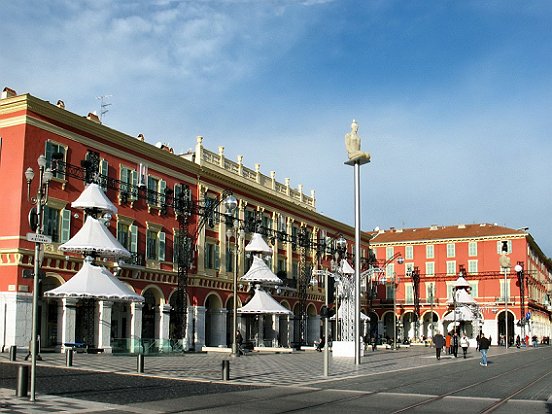 NICE, NOEL 2009 - LA PLACE MASSENA EN FETE