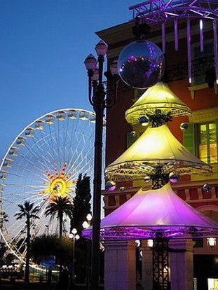 NICE, NOEL 2009 - LA PLACE MASSENA EN FETE