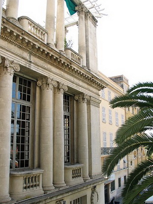 LE PALAIS DE LA PREFECTURE