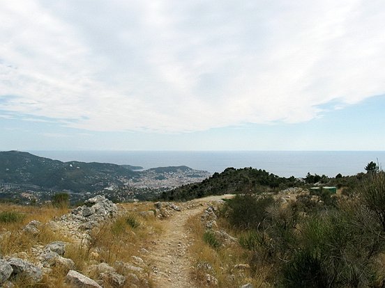 Le GR 5 de NICE à ASPREMONT