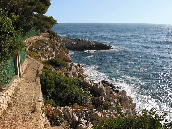 LE SENTIER DU LITTORAL AU CAP FERRAT