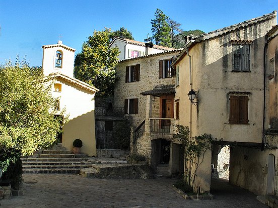 VIEUX PIERREFEU