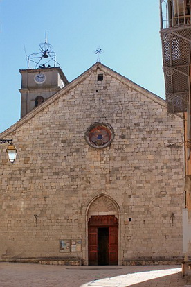 PUGET THENIERS, L'EGLISE