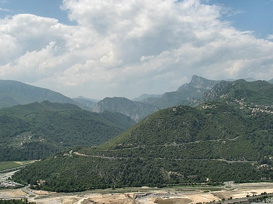 LA ROQUETTE SUR VAR - VILLAGE PERCHE