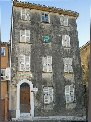 LA ROQUETTE SUR VAR - VILLAGE PERCHE