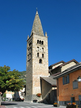 SAINT ETIENNE DE TINEE, L'EGLISE