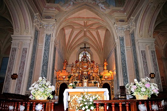 SAINT ETIENNE DE TINEE, L'EGLISE