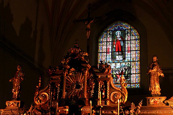 SAINT ETIENNE DE TINEE, L'EGLISE