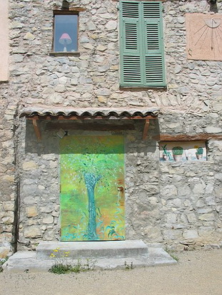 « TOUET SUR VAR - LE VILLAGE AUX PORTES PEINTES » 