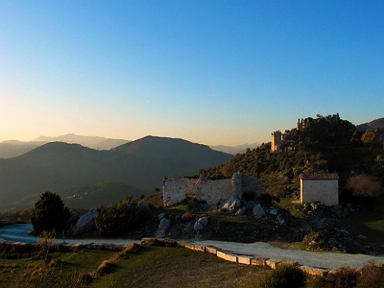 CHATEAUNEUF-VILLEVIEILLE