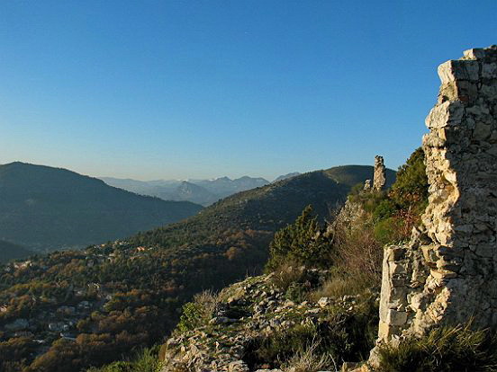 CHATEAUNEUF-VILLEVIEILLE