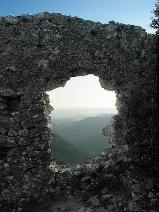 CHATEAUNEUF-VILLEVIEILLE