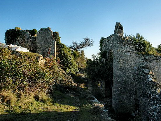 CHATEAUNEUF-VILLEVIEILLE