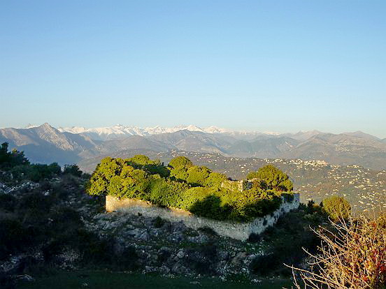 CHATEAUNEUF-VILLEVIEILLE