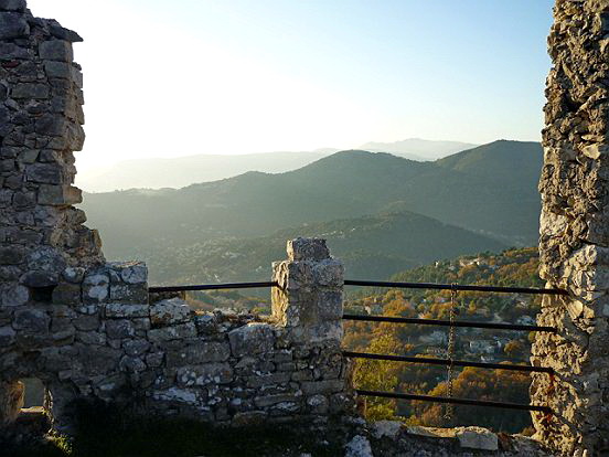 CHATEAUNEUF-VILLEVIEILLE