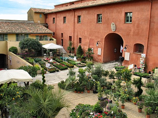 VILLEFRANCHE SUR MER, LA CITADELLE EN FLEURS, 2010