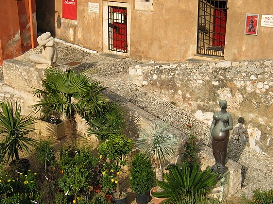 VILLEFRANCHE SUR MER, LA CITADELLE EN FLEURS, 2010