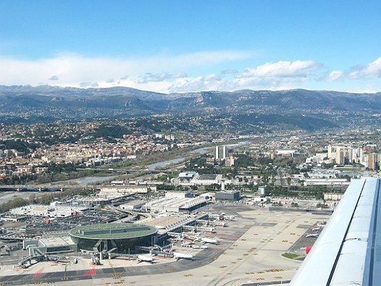 ENVOL DE L'AEROPORT NICE COTE D'AZUR