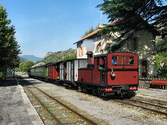 LE TRAIN HISTORIQUE A VAPEUR DES C.P.