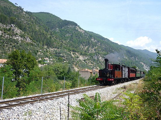 LE TRAIN HISTORIQUE A VAPEUR DES C.P.