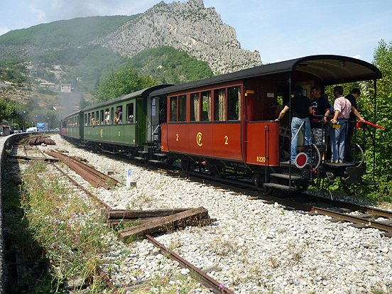 LE TRAIN HISTORIQUE A VAPEUR DES C.P.