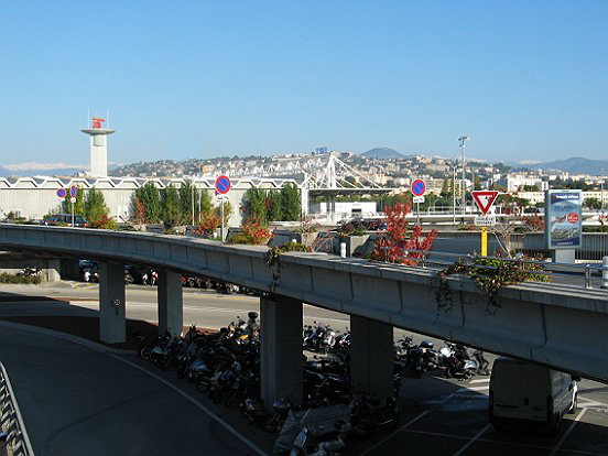 L'AEROPORT NICE COTE-D'AZUR