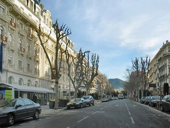 LE BOULEVARD VICTOR HUGO