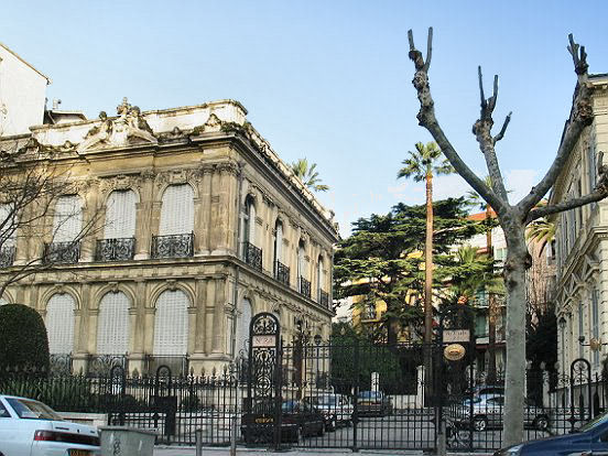 LE BOULEVARD VICTOR HUGO